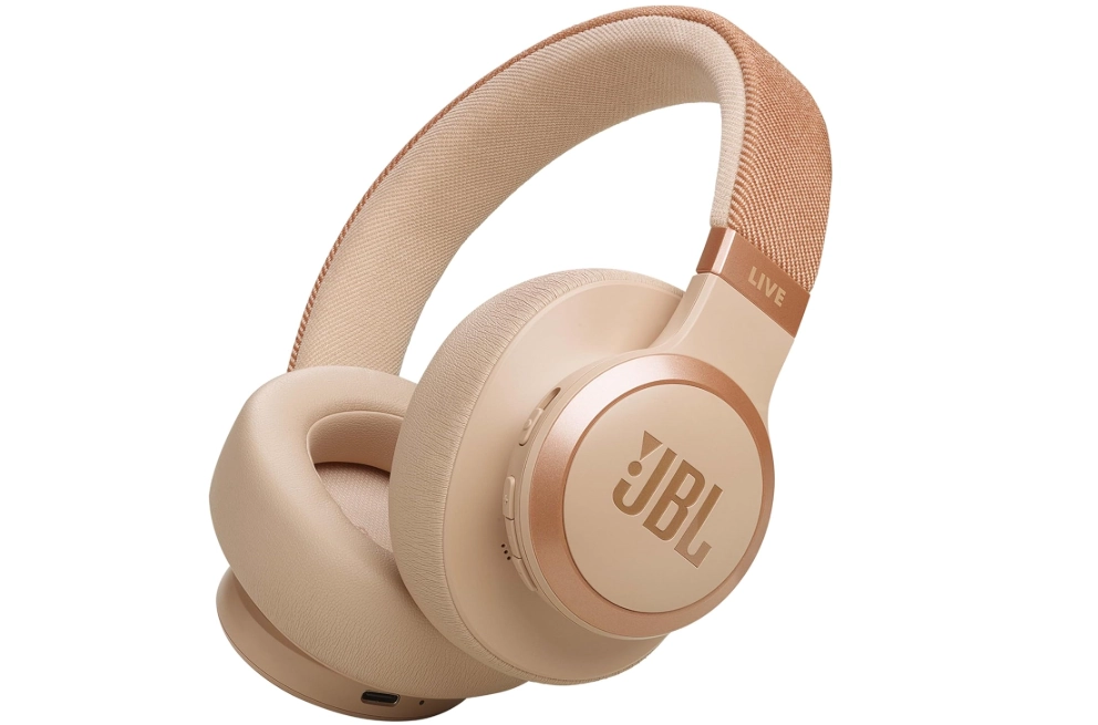 سماعات أذن لاسلكية JBL Live 770NC باللون الرملي